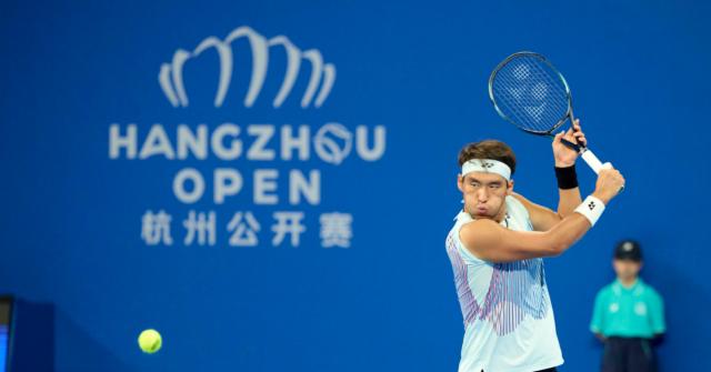 三位中国男选手同进四强 杭州成都迎来本土冠军？