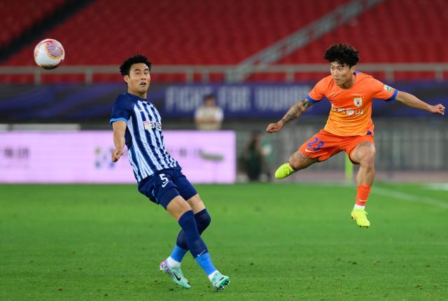 Kaiyun Sports-开云体育-【中超】谢文能克雷桑传射建功 泰山客场2比1胜三镇