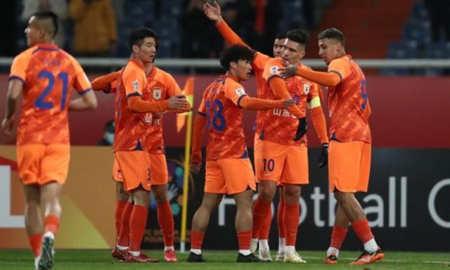 开云-爱游戏-天下没有不散的宴席!莫伊塞斯主场告别战双响勤王