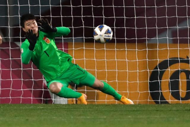 开云登录入口-新门神出世！朱钰两扑点球高红附体 闷杀日本队长