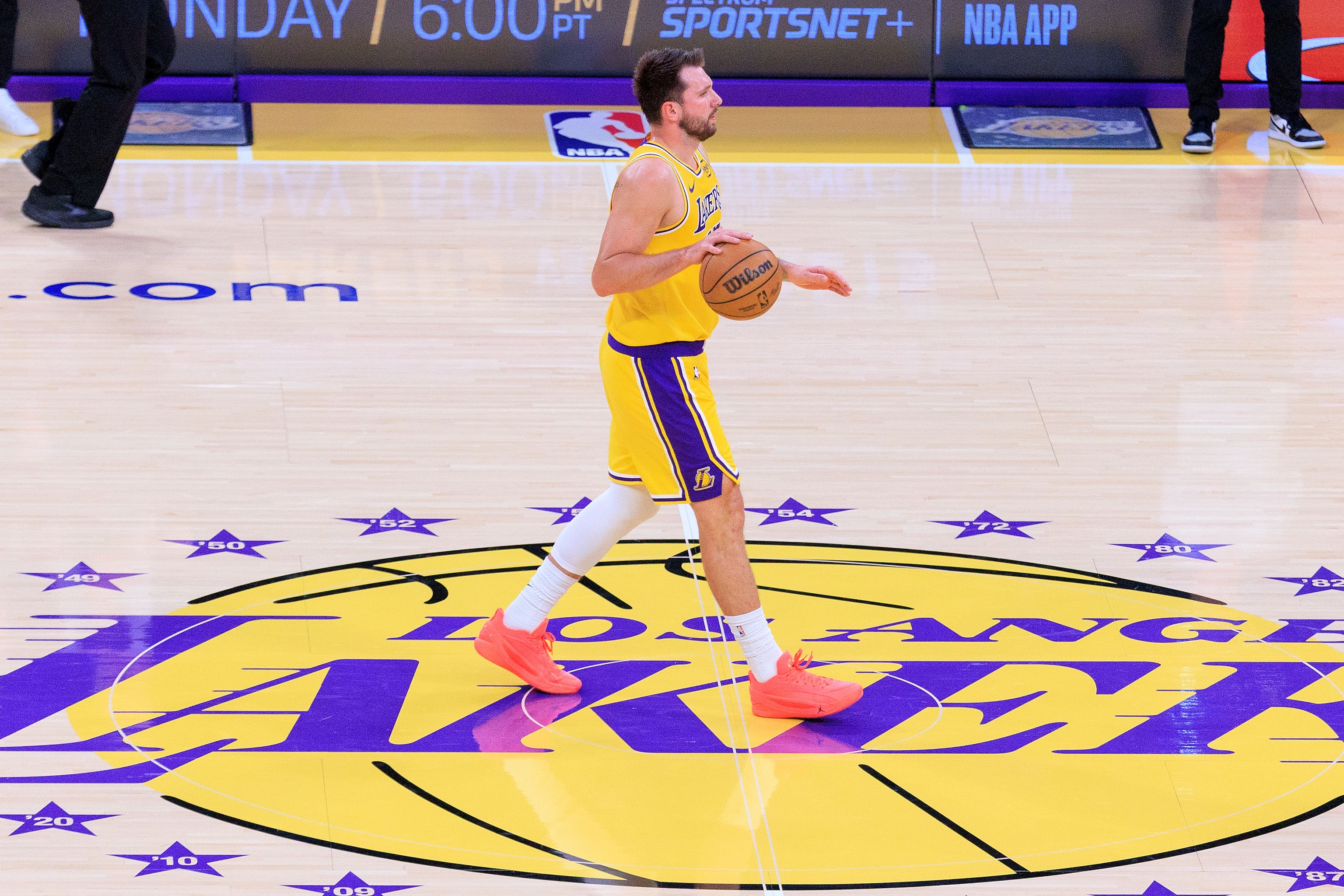 开云登录入口-东契奇生涯第100场30+10助 历史第4人 仅次于大O&amp;哈登&amp;詹姆斯